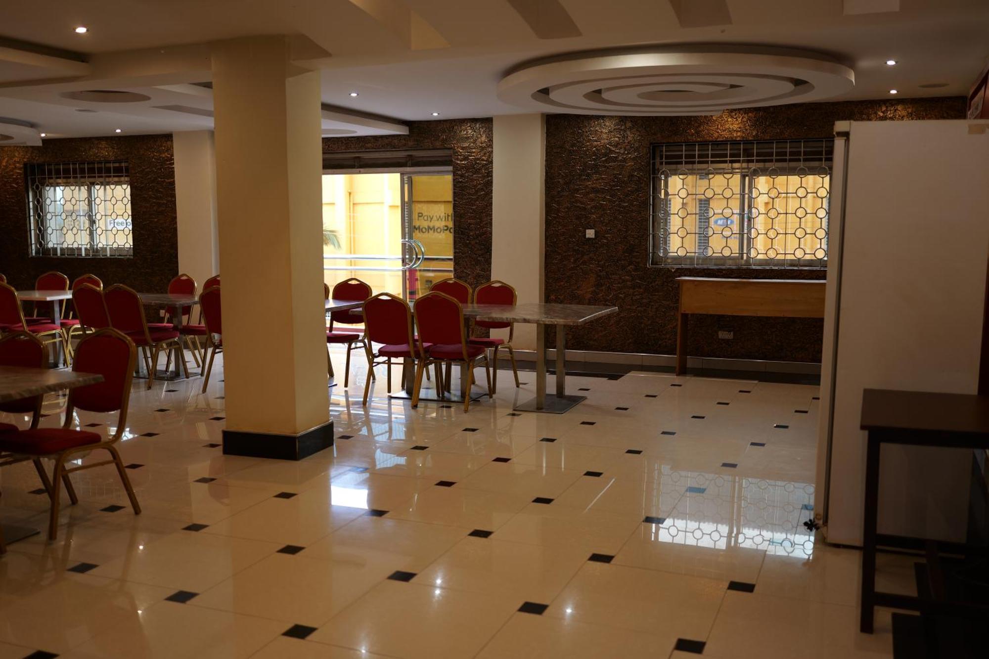 Royal Park Hotel Jinja Eksteriør bilde